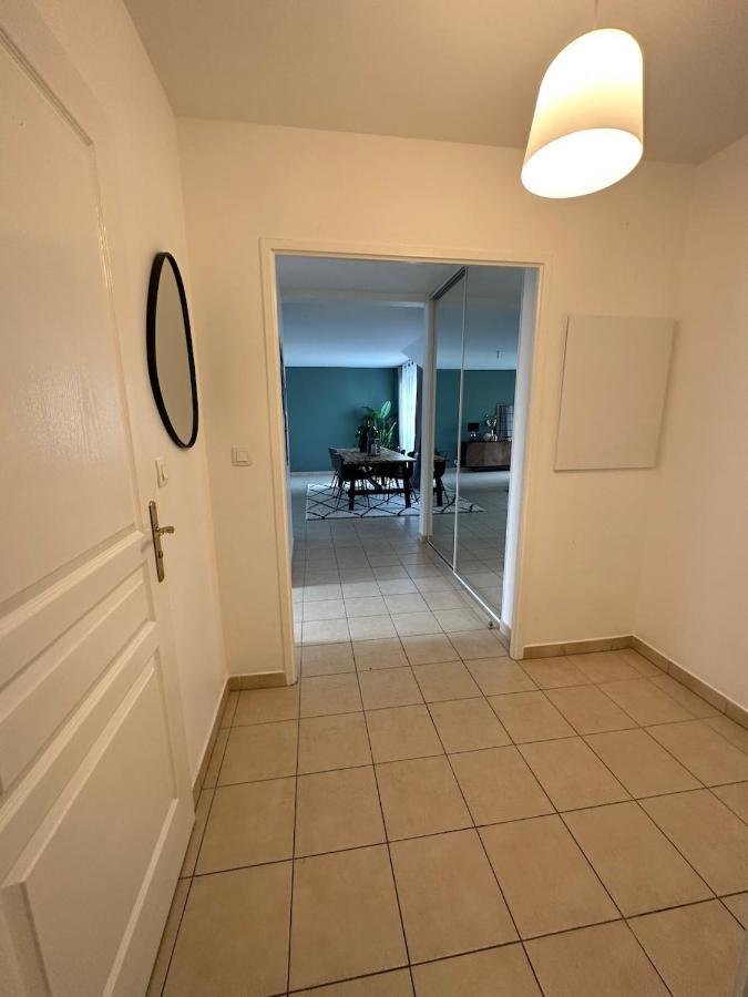 L'Escale Du Trianon Apartment Le Plessis-Robinson Exterior photo